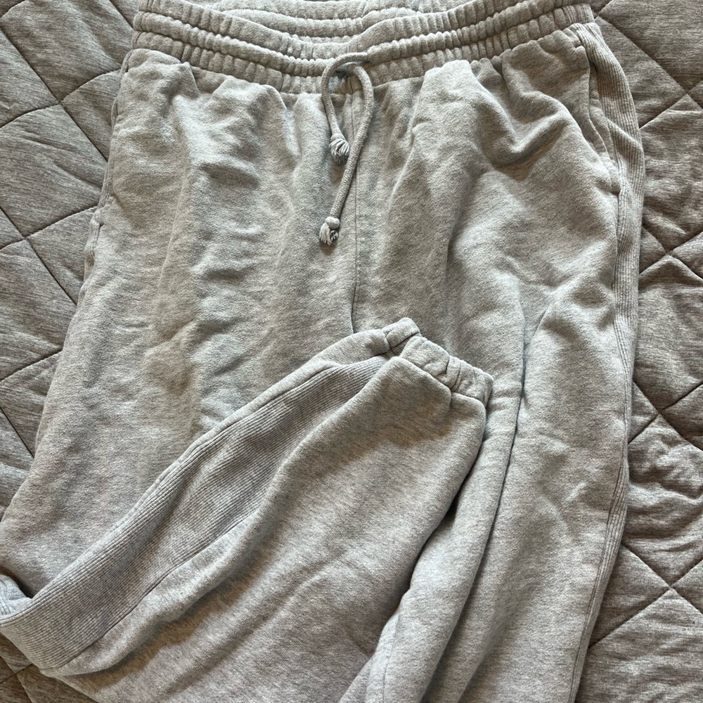 Tna sweatpants
